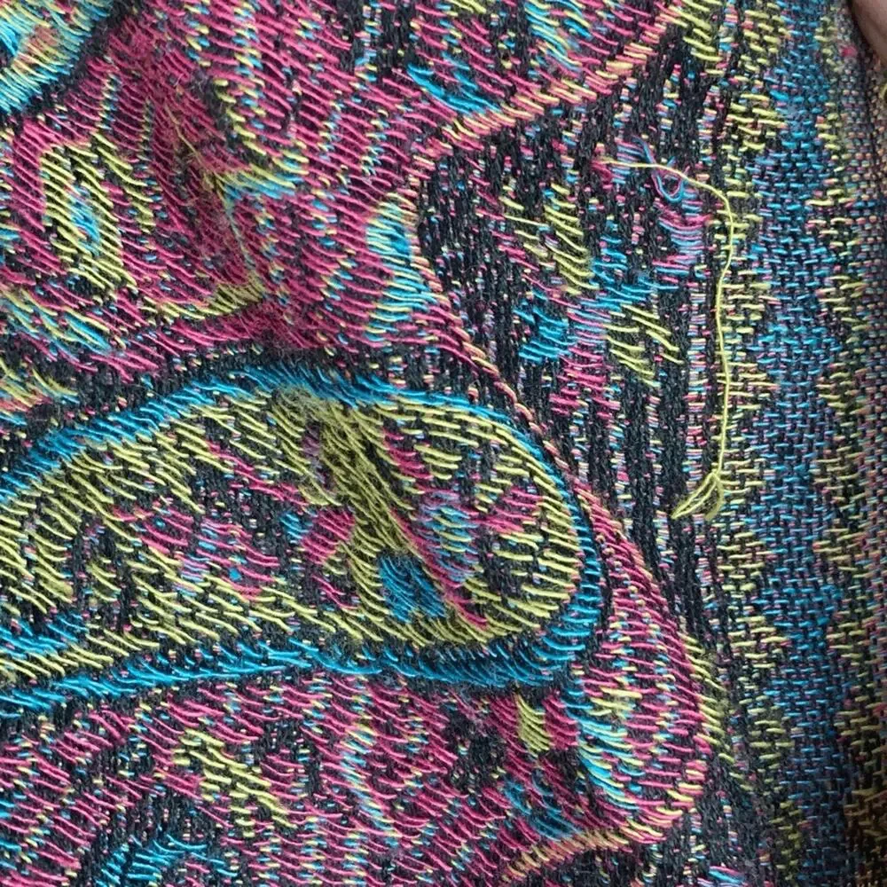 Modern Expressions Scarf Colorful Paisley Woven Shawl Wrap Fringe Detail‎ Boho